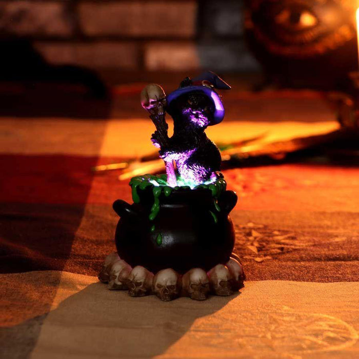 Nemesis Now Cat Figurine Spook Witches Familiar Black Cat and Bubbling Cauldron Figurine U5438T1
