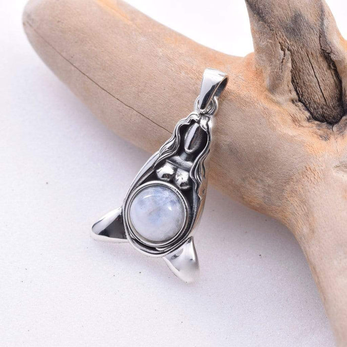 Seventh Sense Silver Jewellery Mother Earth Moonstone Solid 925 Sterling Silver Pendant P526